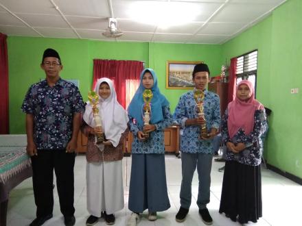 SMK IT Al-Furqon Sanden Raih Juara Nasyid